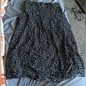 Black and White Midi Skirt with Leg Slit